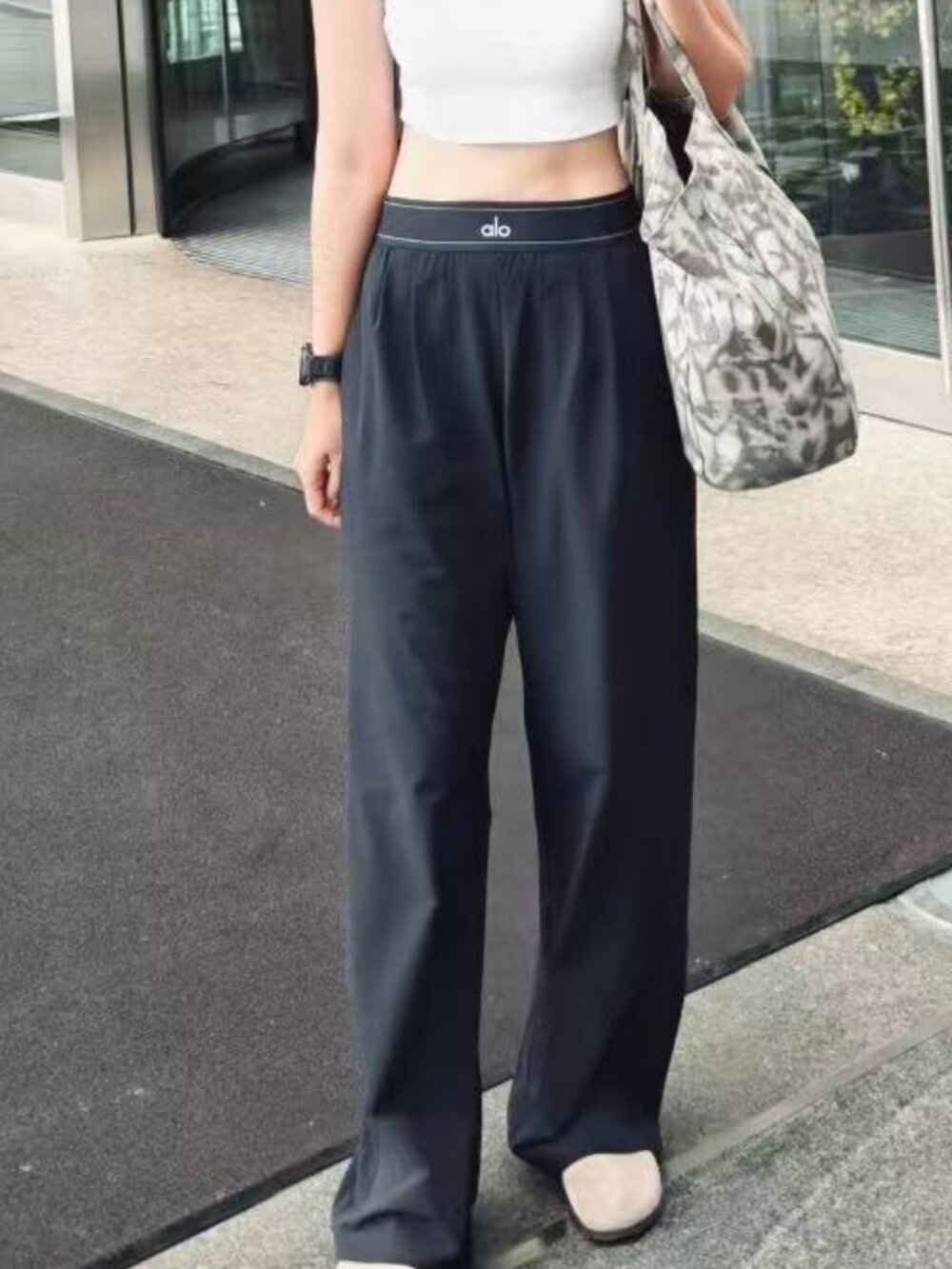 ALO Yoga Suit Up Trouser Black ( Regular NWT ) Casual Sports Office